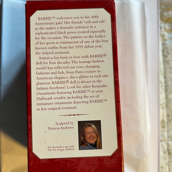 Barbie 1999 40th anniversary hallmark ornament - Picture 2 of 13